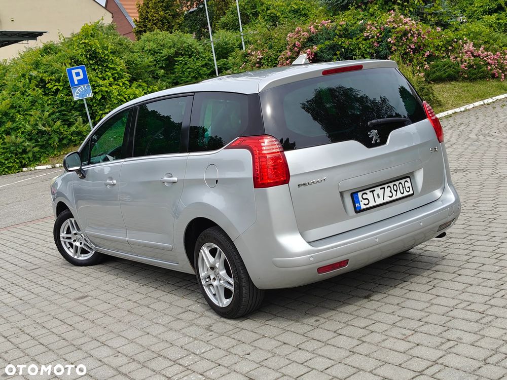 Peugeot 5008 155 THP Premium - 11