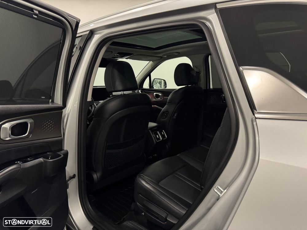 Kia Sorento 1.6 T-GDI HEV Concept - 29