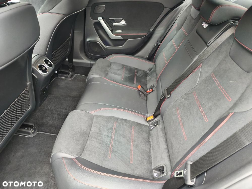 Mercedes-Benz Klasa A 200 AMG Line 7G-DCT - 6