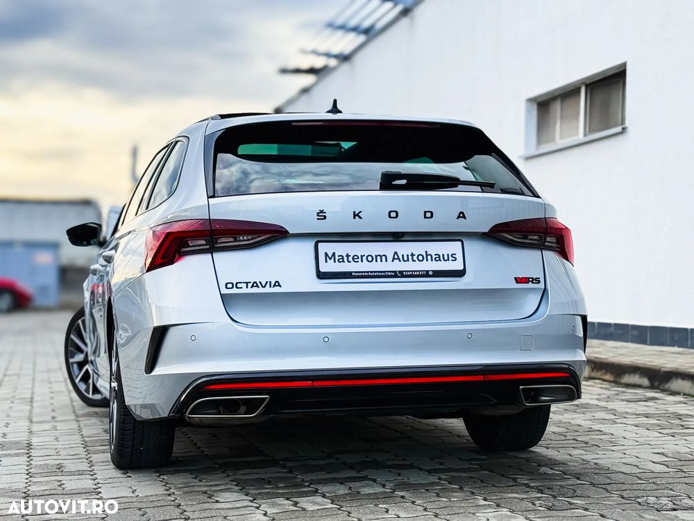 Skoda Octavia 2.0 245 TSI DSG RS - 23