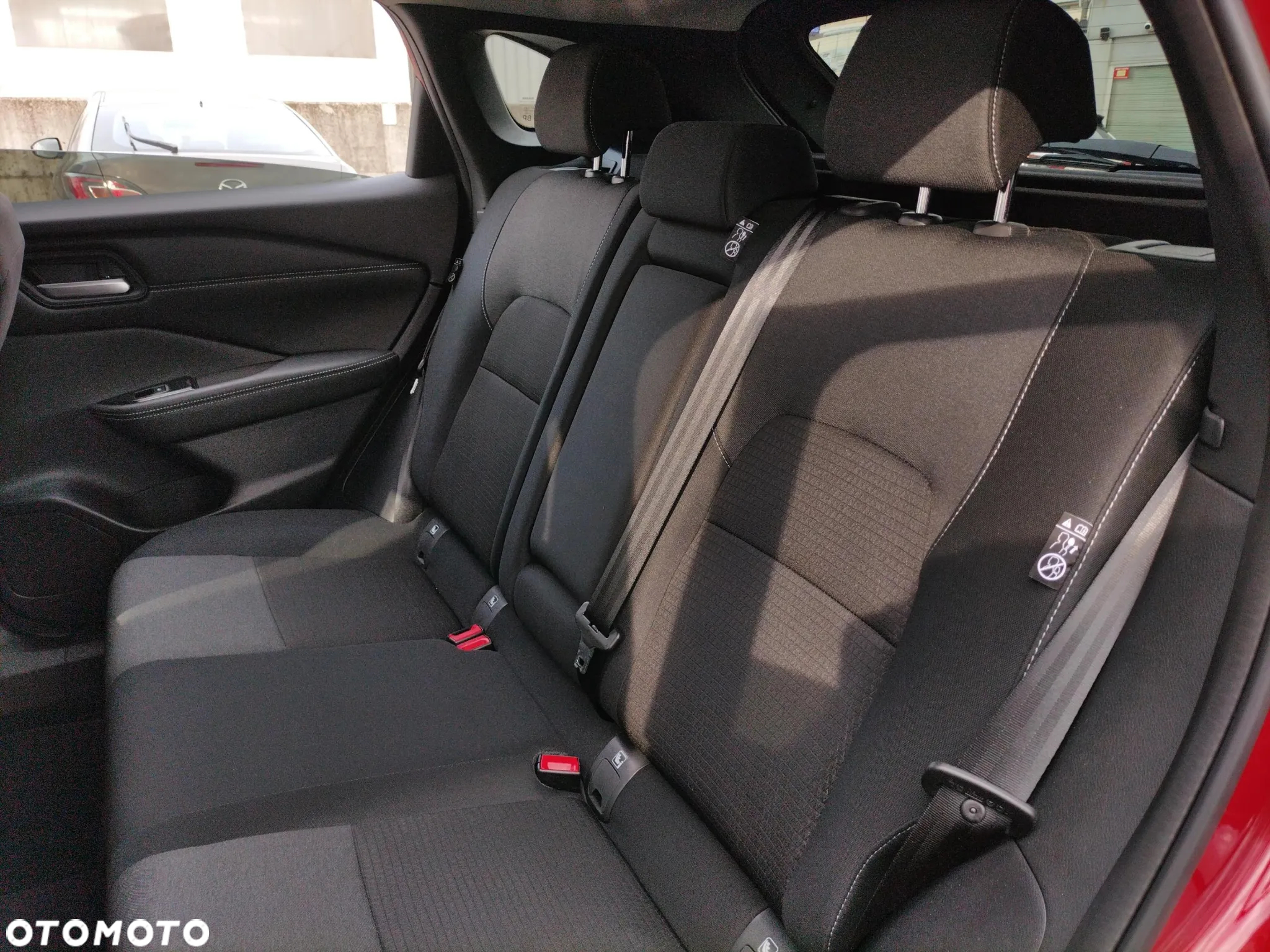 Nissan Qashqai 1.3 DIG-T mHEV N-Connecta - 22