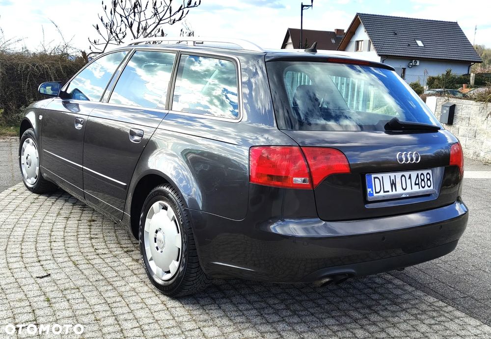 Audi A4 Avant 2.0 TDI DPF - 7