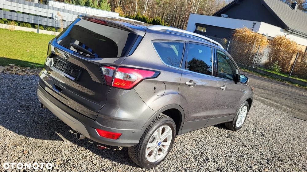 Ford Kuga 2.0 TDCi FWD Titanium - 11