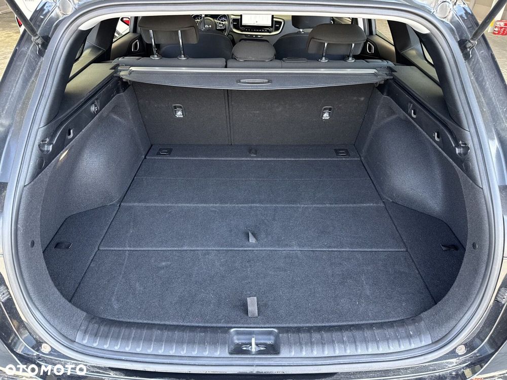 Kia Ceed 1.5 T-GDI M DCT - 23