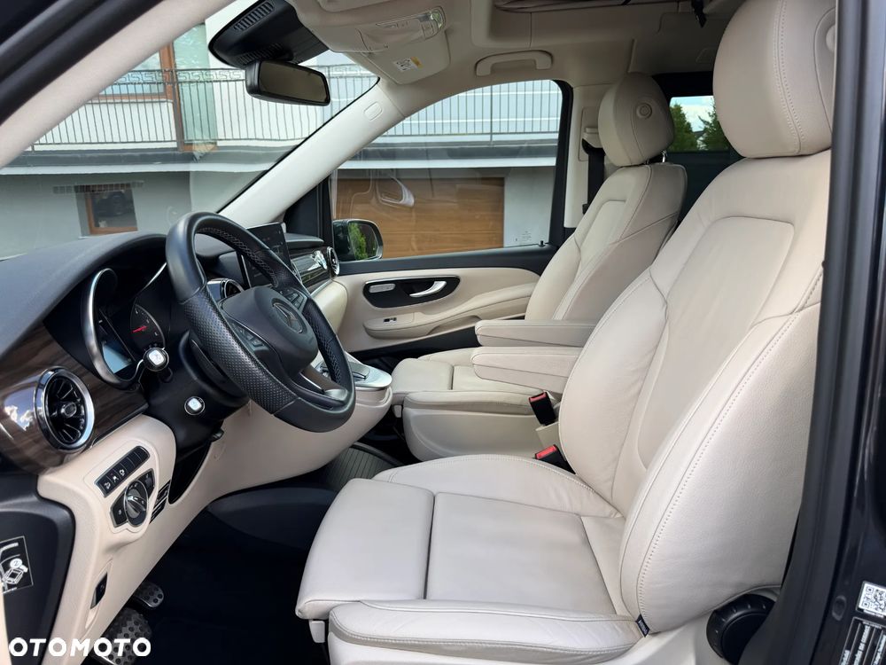 Mercedes-Benz Klasa V 300 d lang 4Matic 9G-TRONIC Edition 2023 - 17