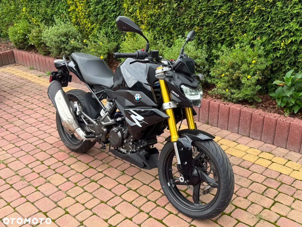 BMW G - 3