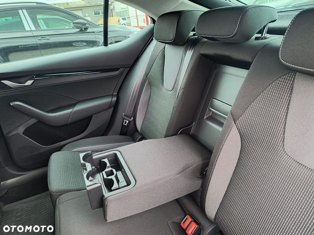 Skoda Octavia 1.5 TSI mHEV Edition 130 Selection DSG - 17
