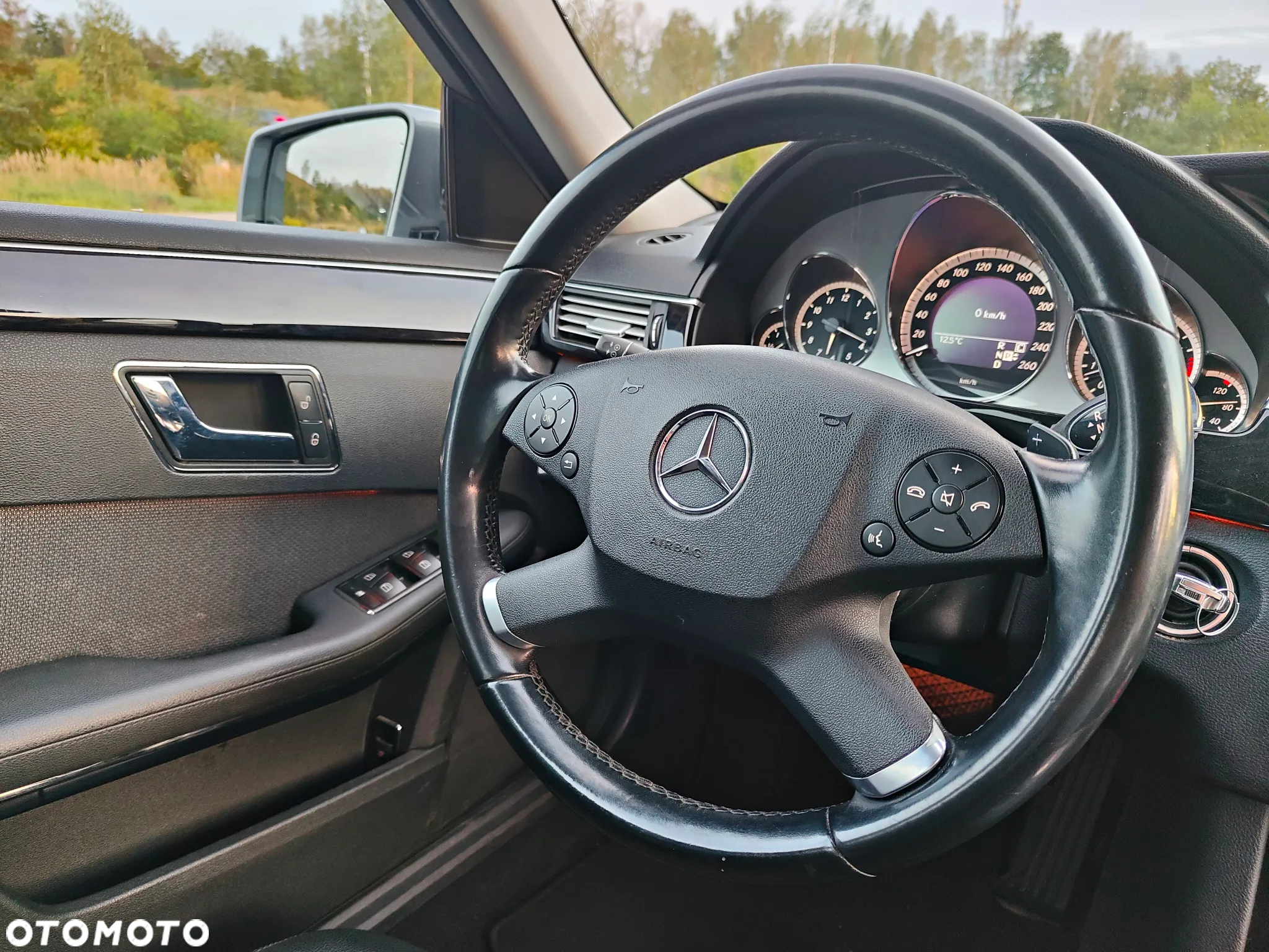 Mercedes-Benz Klasa E 350 CGI 7G-TRONIC Avantgarde - 15