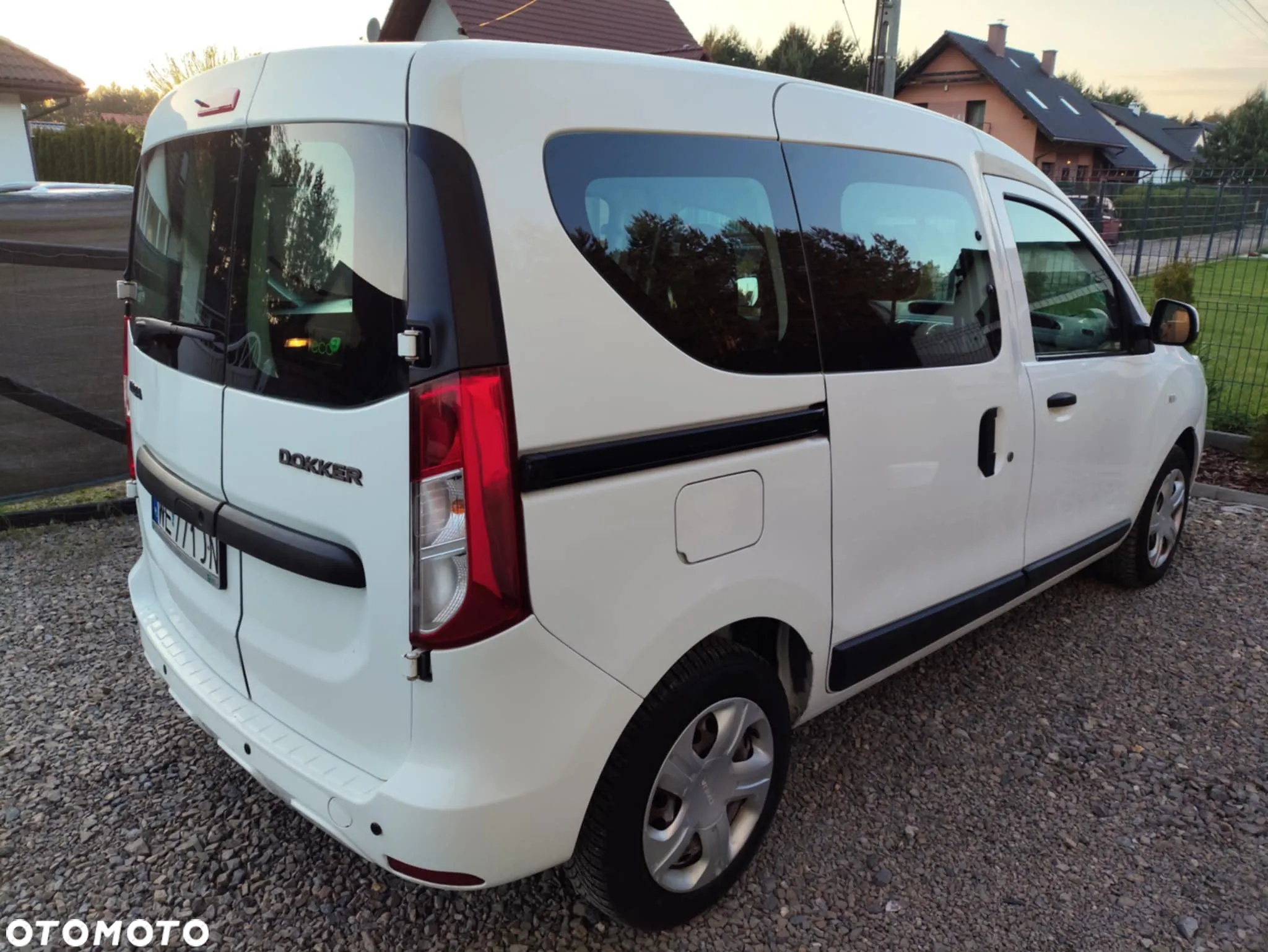 Dacia Dokker 1.5 dCi Laureate - 8