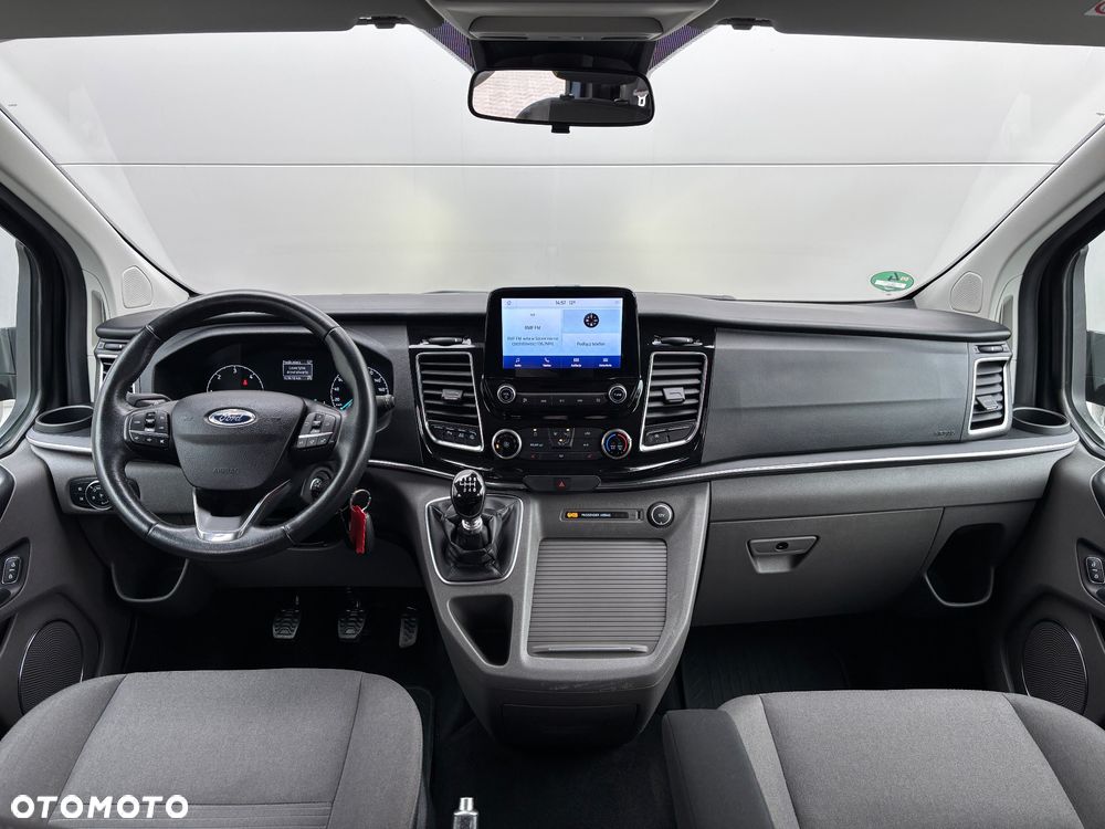 Ford Tourneo Custom 2.0 EcoBlue L2 Titanium - 14