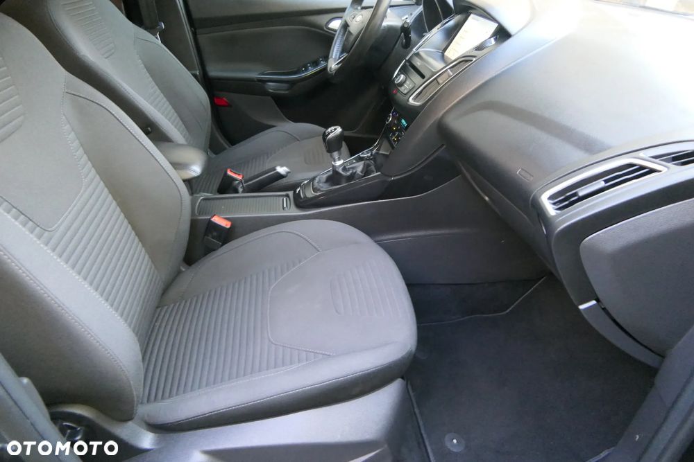 Ford Focus 2.0 EcoBlue Titanium - 18