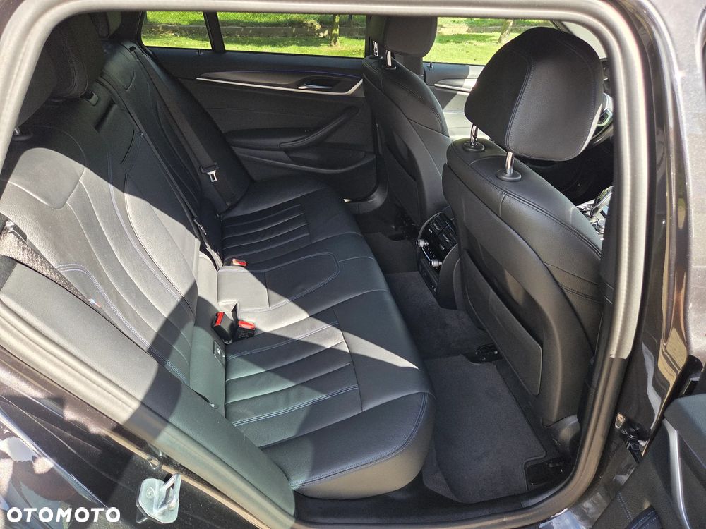 BMW Seria 5 - 12