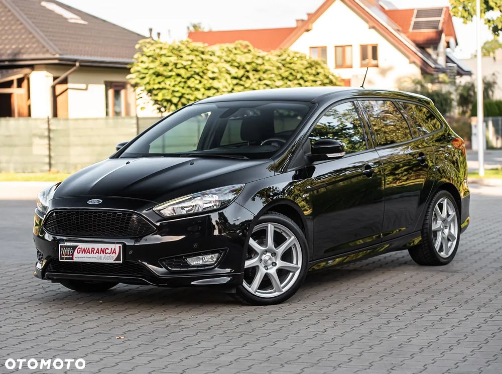 Ford Focus ver-1-5-ecoblue-scr-st--line - 6