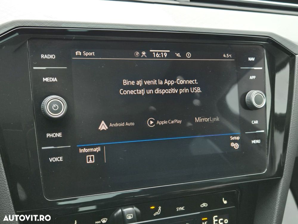 Volkswagen Passat GTE - 25