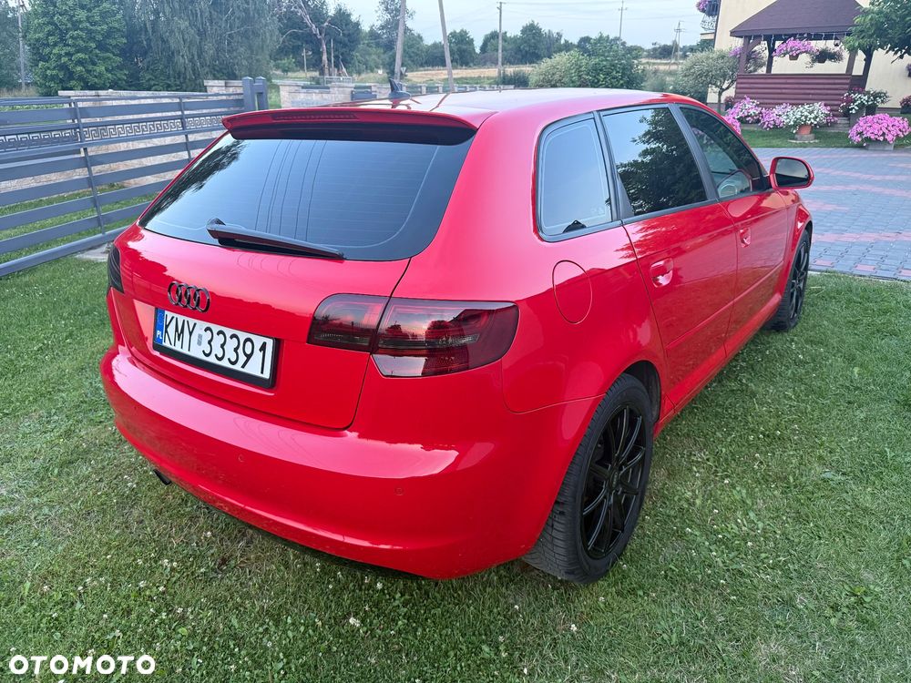 Audi A3 Sportback 1.6 TDI DPF Attraction - 2