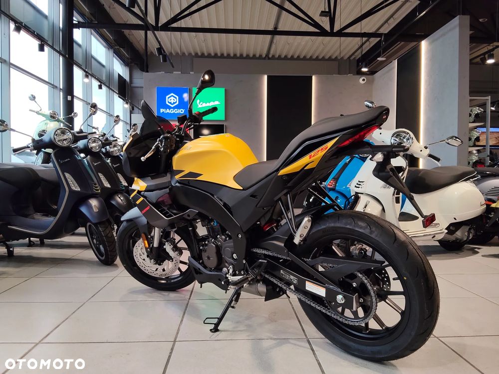 Aprilia Tuono - 4