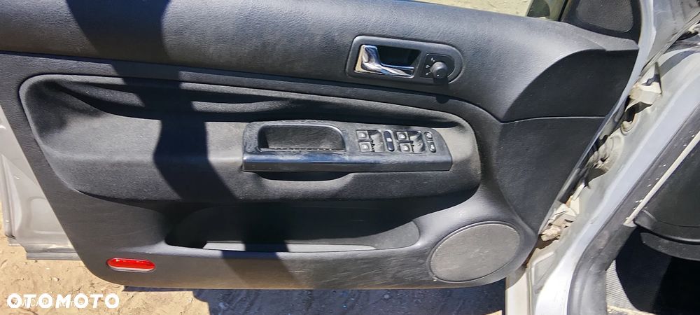 VW GOLF IV 5D 1.9TDI 130KM na części - 8