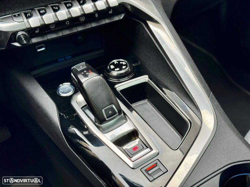 Peugeot 5008 1.2 PureTech Allure Grip Control EAT6 - 43
