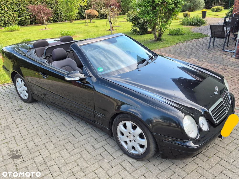 Mercedes-Benz CLK - 8