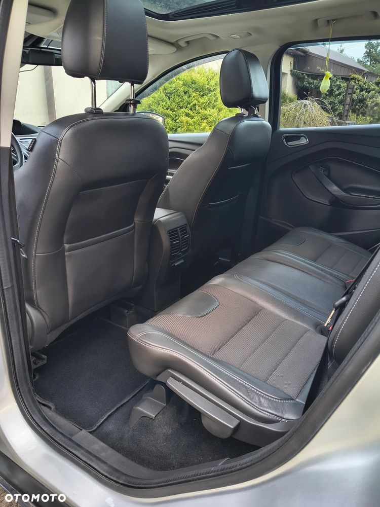 Ford Kuga 2.0 TDCi 4WD Titanium - 24