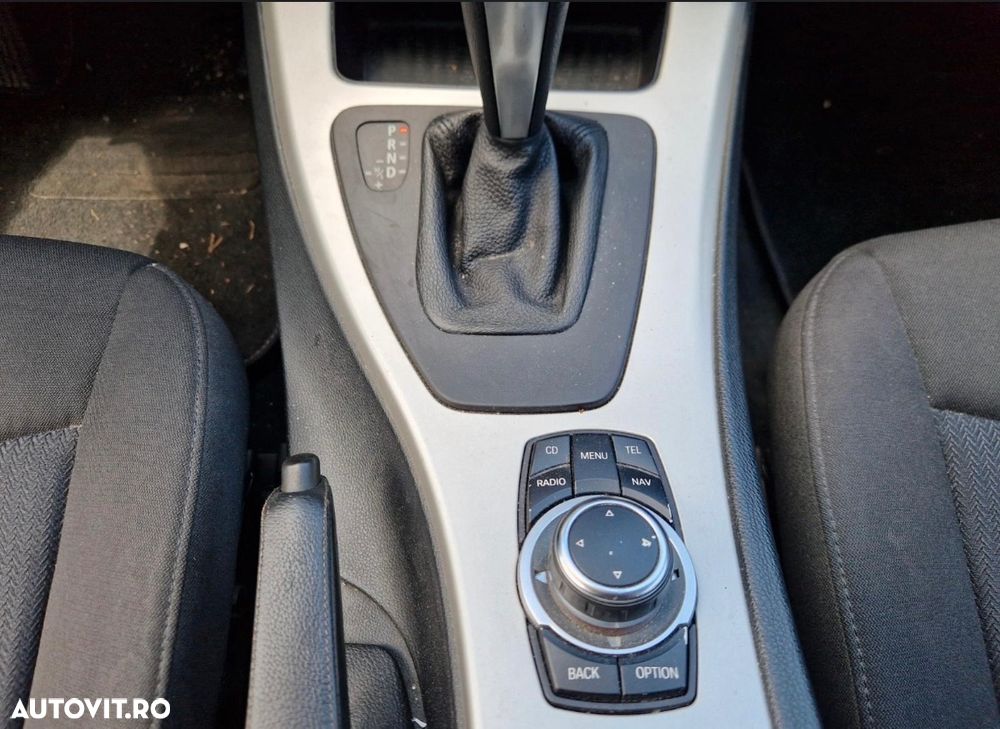 BMW Seria 3 320d - 11