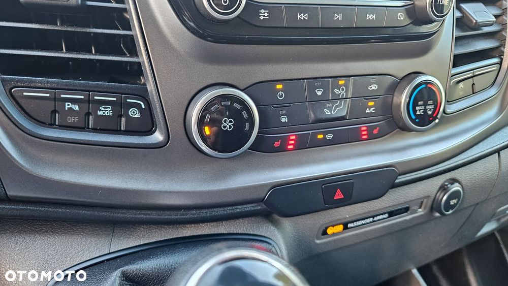 Ford Transit 2,0TDCI 130KM L2H2 Sredni 169t.km. Polift Led Klima Webasto Kamera Duży Wyświetlacz Parktronik Hak Super Stan Klima - 24