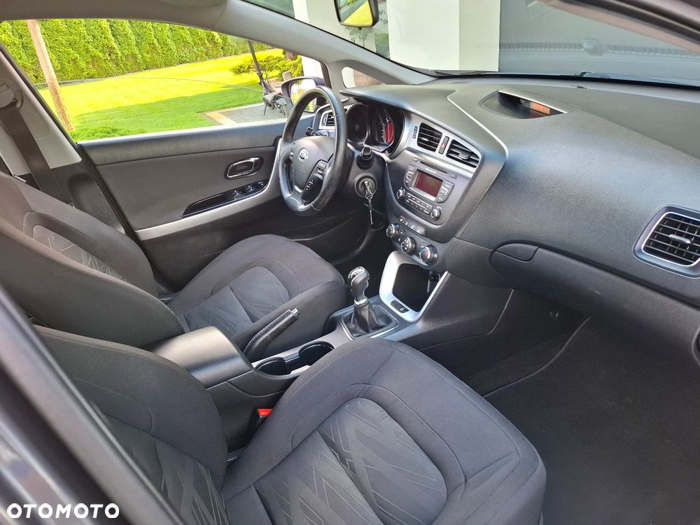 Kia Ceed 1.4 CVVT Spirit - 26