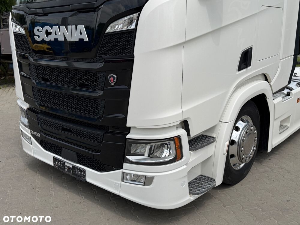 Scania Low deck mega r450 z Niemiec alcoa full led dwa duże zbiorniki navi klima postojowa nowe Tacho - 16
