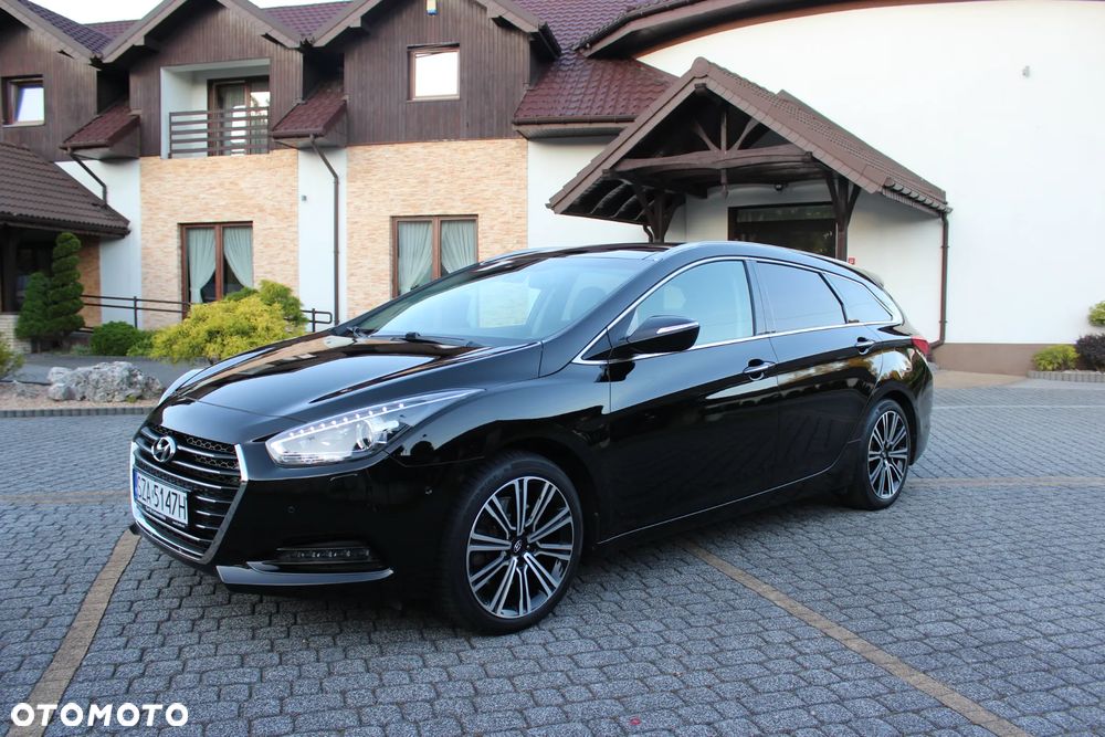 Hyundai i40 Kombi 1.7 CRDi DCT Premium - 1