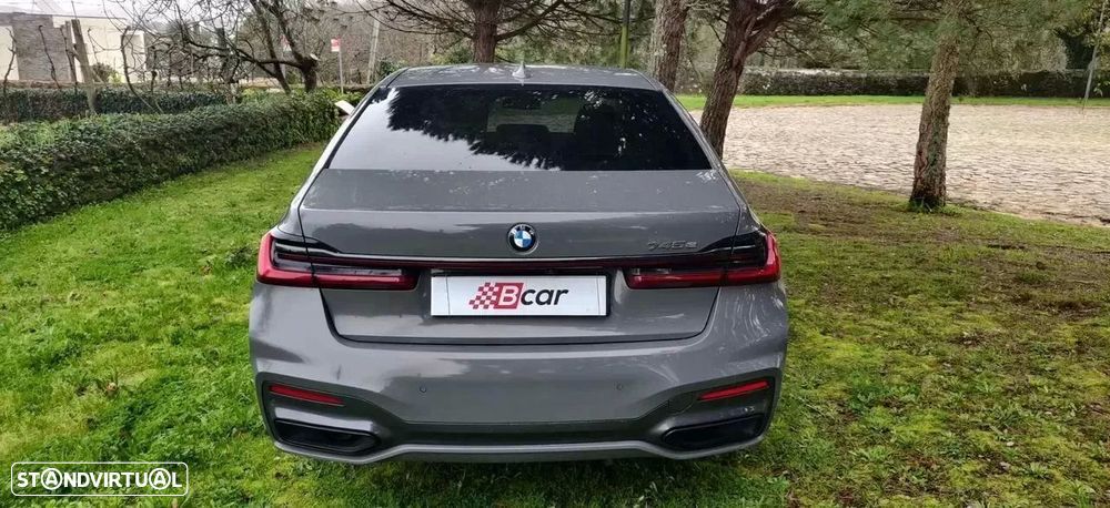 BMW 745 e iPerformance Pack M Auto - 12