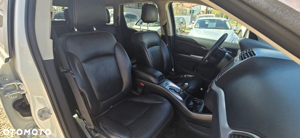 Fiat Freemont 2.0 Multijet 16V DPF Automatik Allrad Lounge - 32