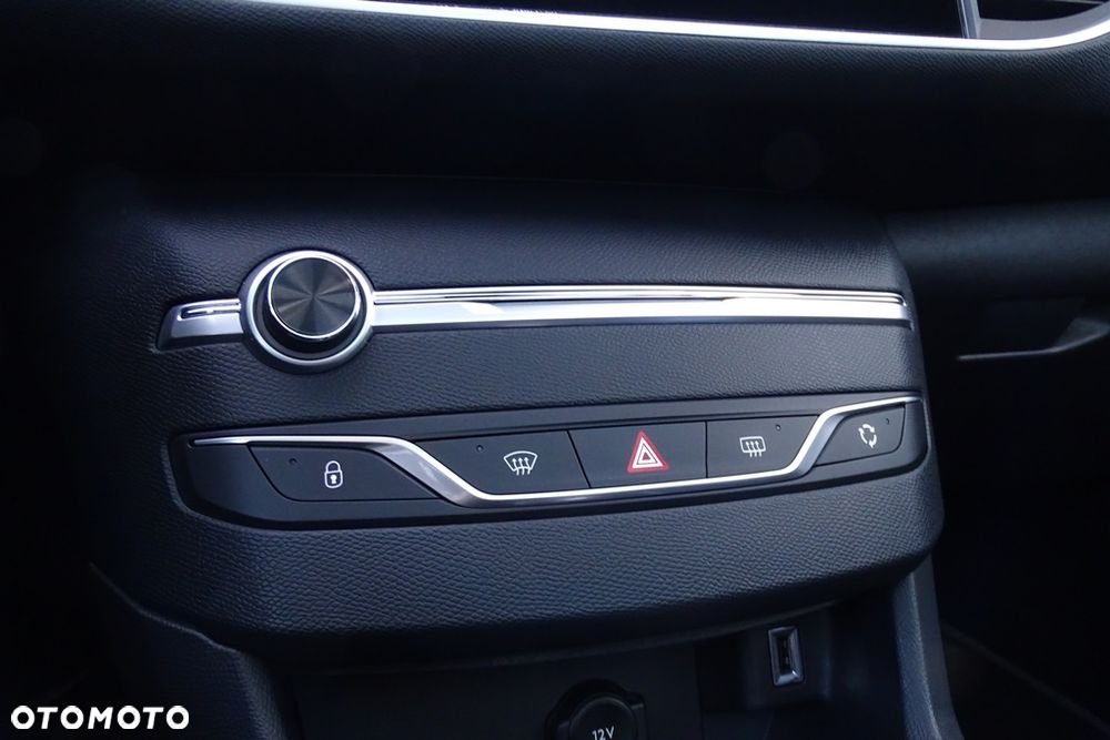 Peugeot 308 - 35