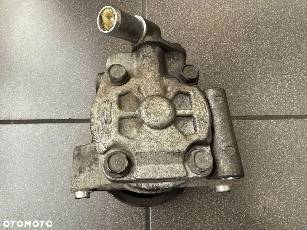 POMPA WSPOMAGANIA 2.0 TDCI FORD 6G91-3A696-BD - 2