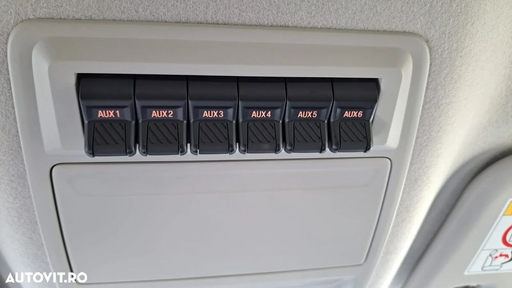 Ford Ranger Pick-Up 2.0 TD 205 CP 10AT 4x4 Double Cab Limited - 33