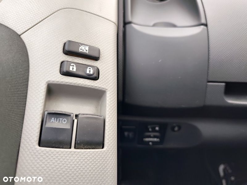 Toyota Yaris 1.0 Terra - 16