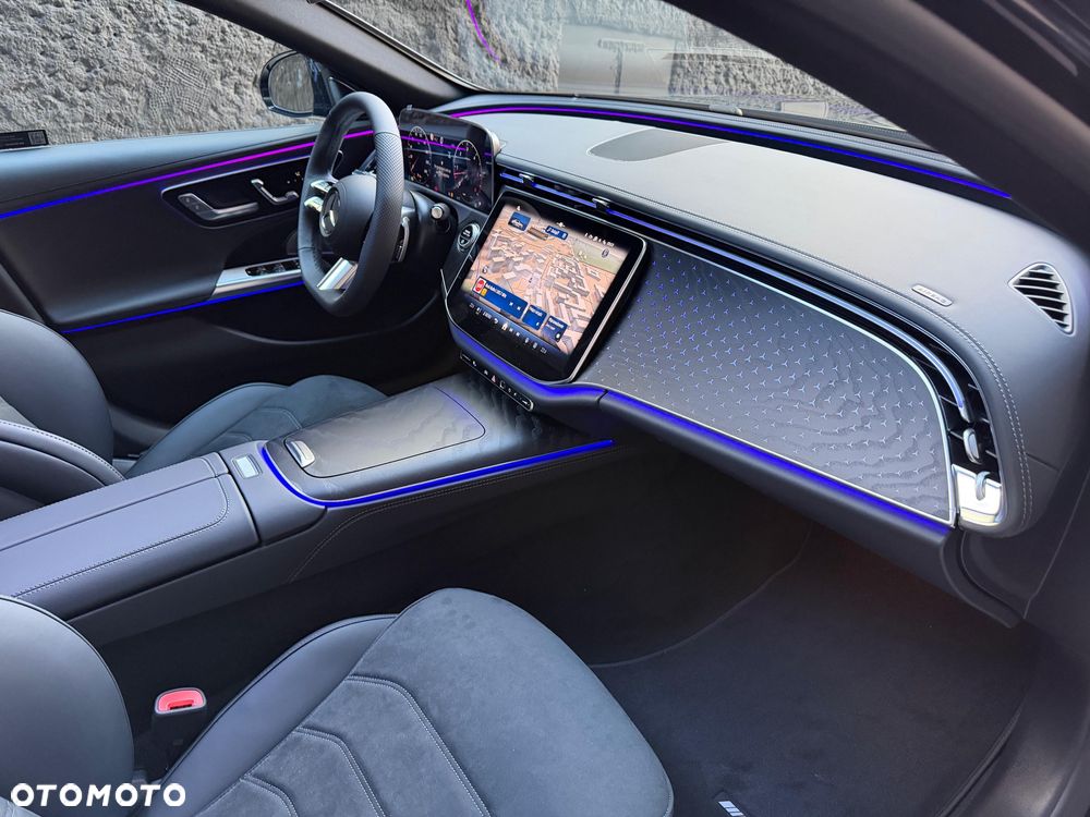 Mercedes-Benz Klasa E 220 d 4-Matic AMG - 3
