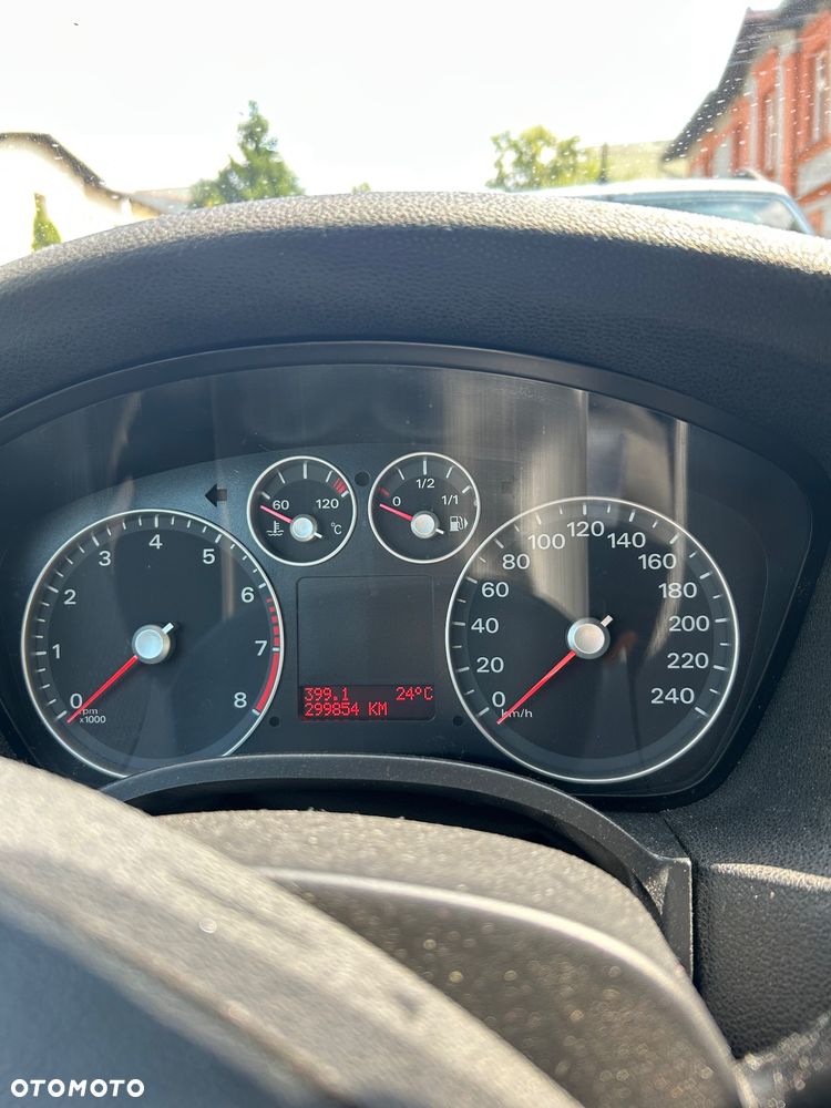 Ford Focus 1.6 Ambiente - 3
