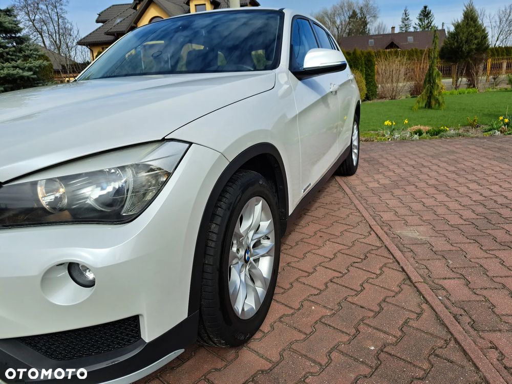 BMW X1 sDrive18i xLine - 8