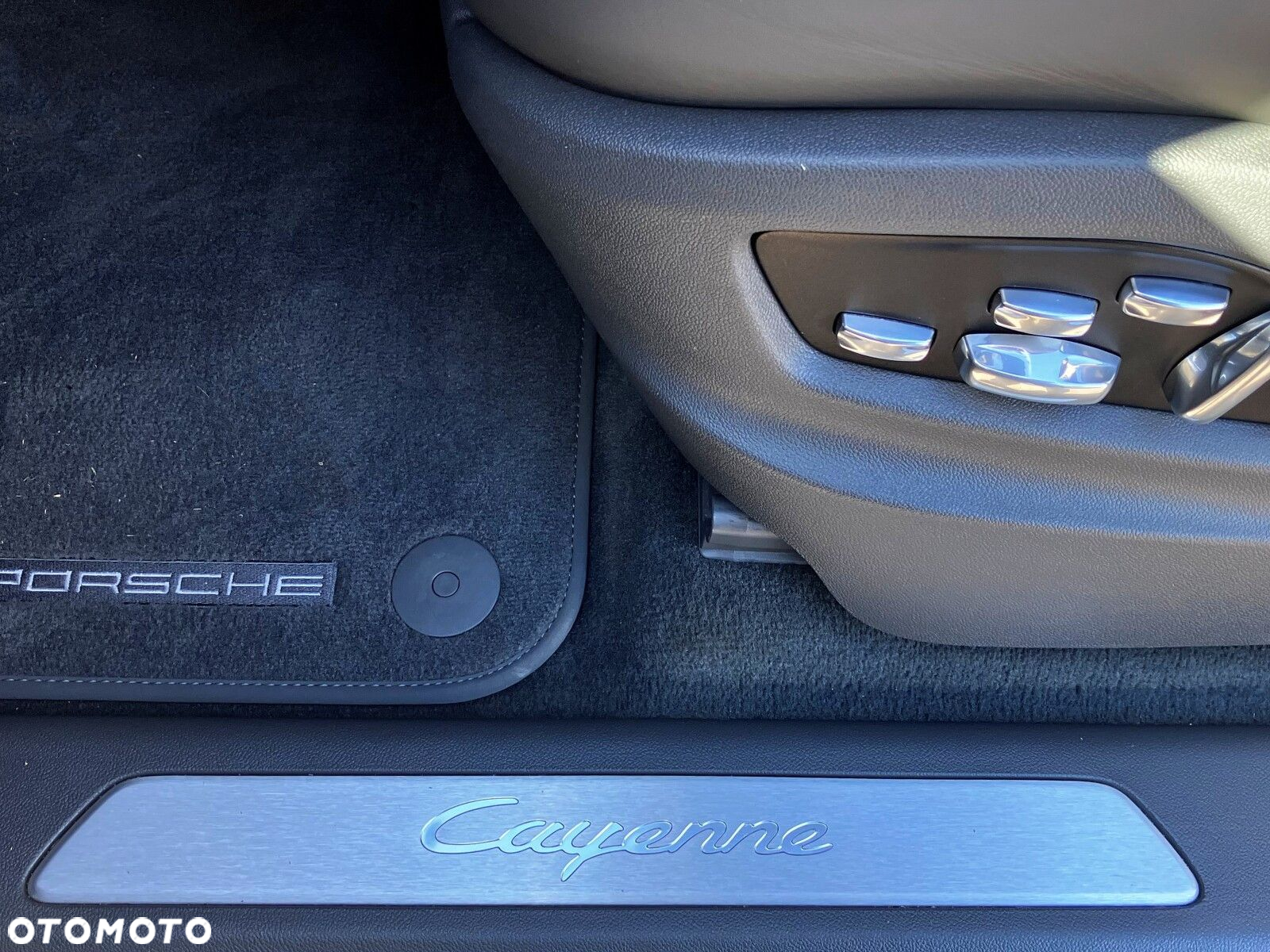 Porsche Cayenne - 20