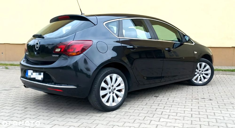 Opel Astra 1.4 Turbo Exklusiv - 4