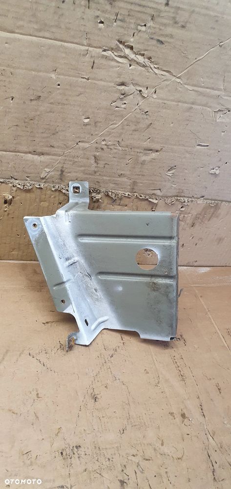 Mocowanie błotnika uchwyt lewy przód Opel Movano III - 6