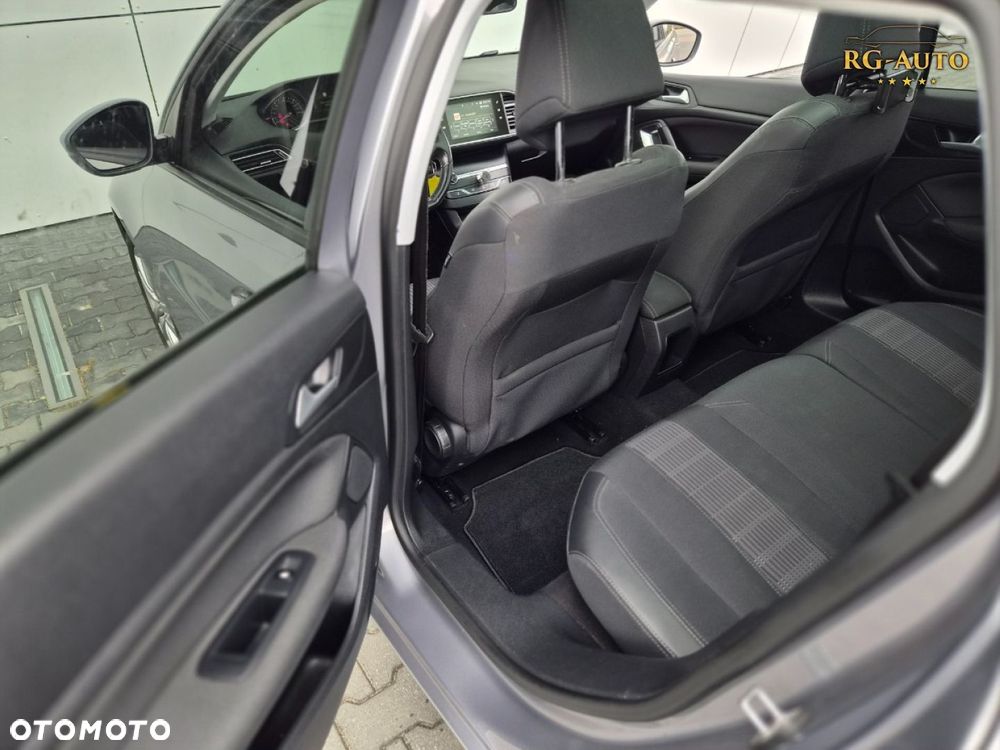 Peugeot 308 - 25
