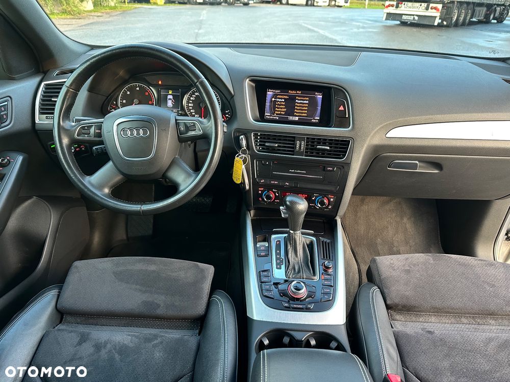 Audi Q5 2010 photo 5