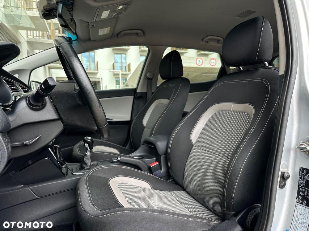 Kia Ceed 1.6 CRDi L Business Line - 23