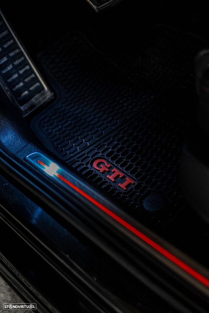 VW Golf GTI Performance BlueMotion DSG - 6