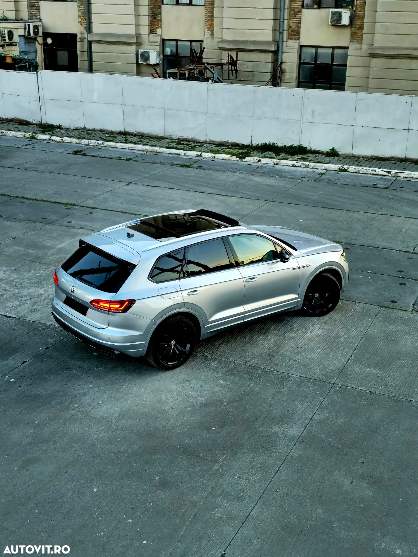 Volkswagen Touareg V6 TDI 4MOTION R-Line - 15