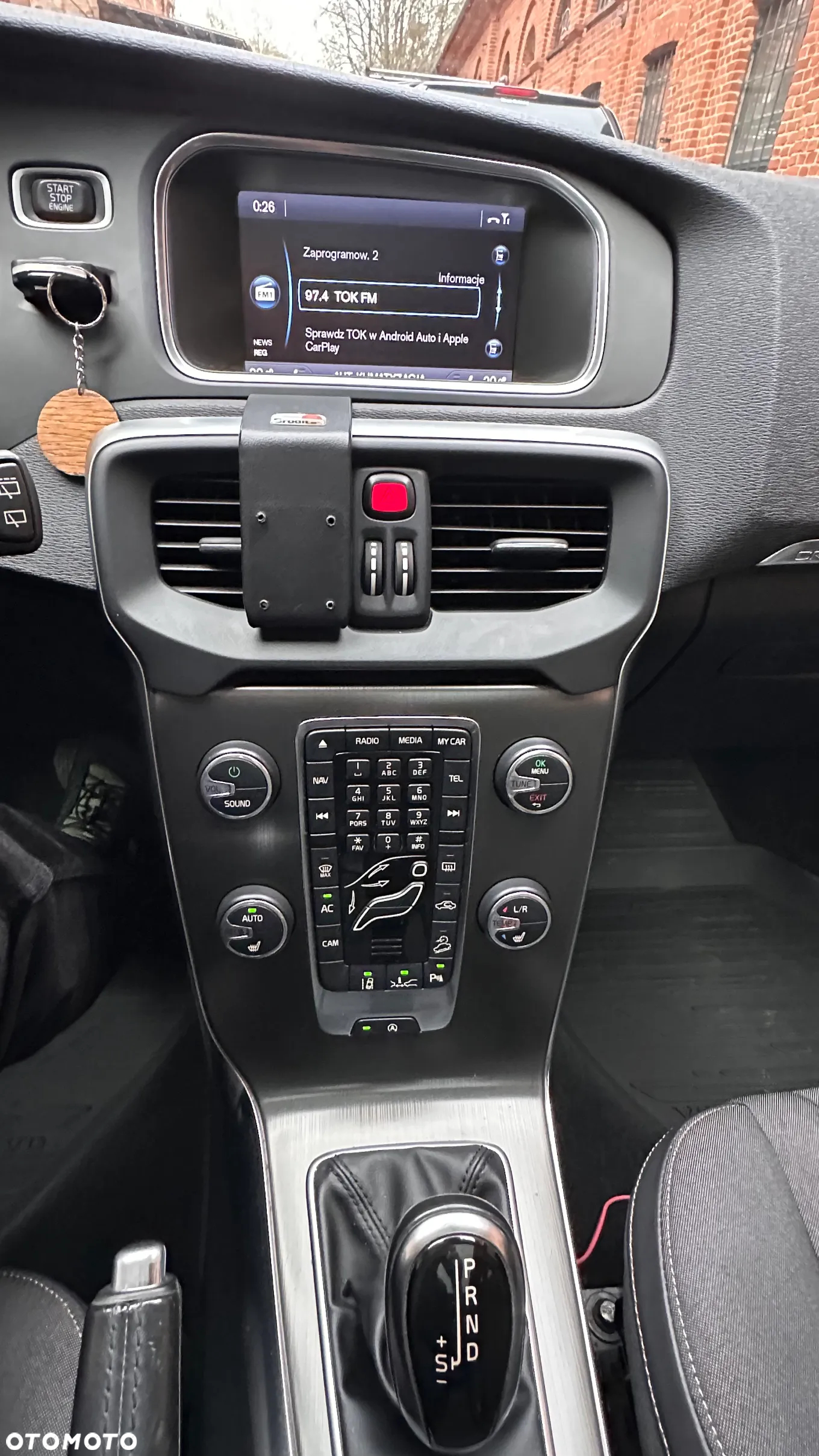 Volvo V40 Cross Country T4 AWD Momentum - 25