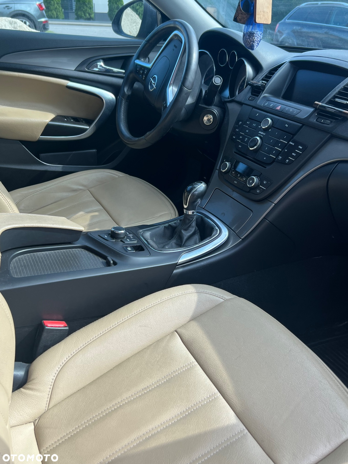 Opel Insignia 2.0 CDTI - 10