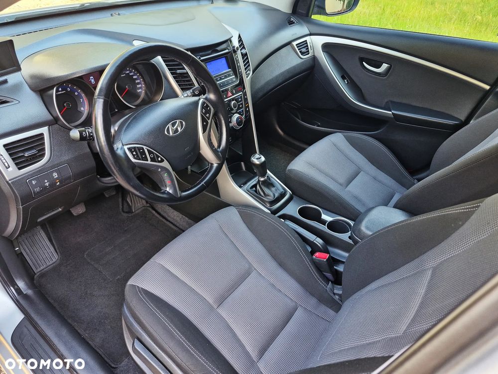 Hyundai i30 1.4 Premium - 6