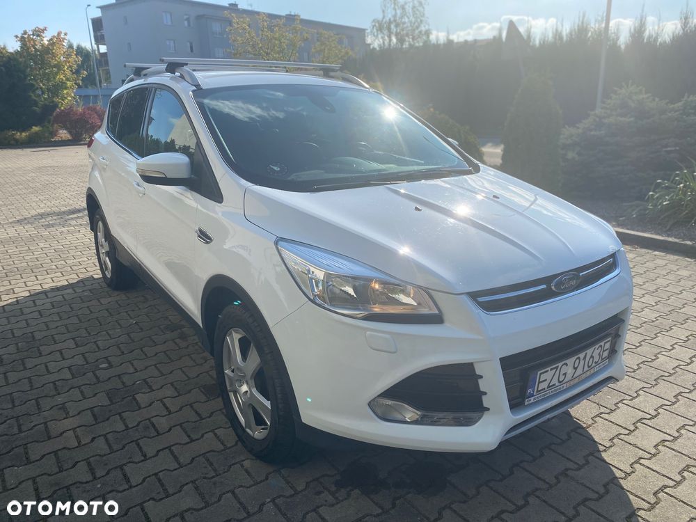 Ford Kuga 1.5 EcoBoost 2x4 Titanium - 14